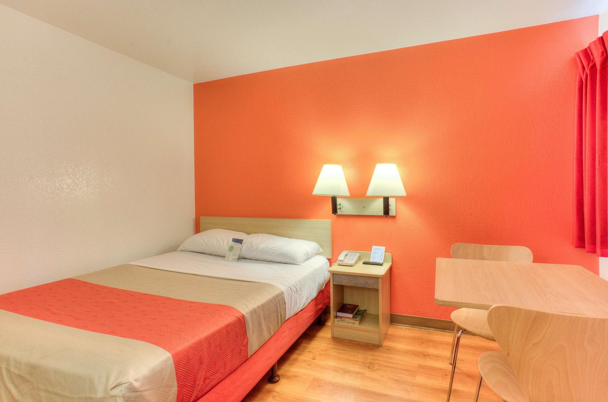 Motel 6-Tigard, Or - Portland South - Lake Oswego Exteriér fotografie