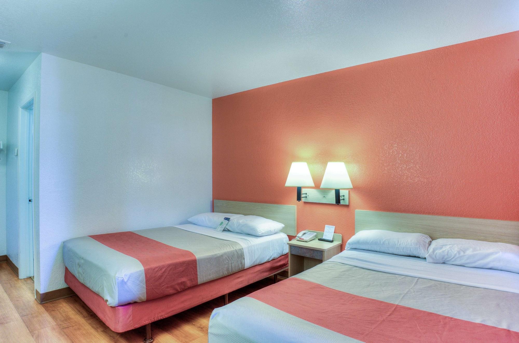 Motel 6-Tigard, Or - Portland South - Lake Oswego Exteriér fotografie