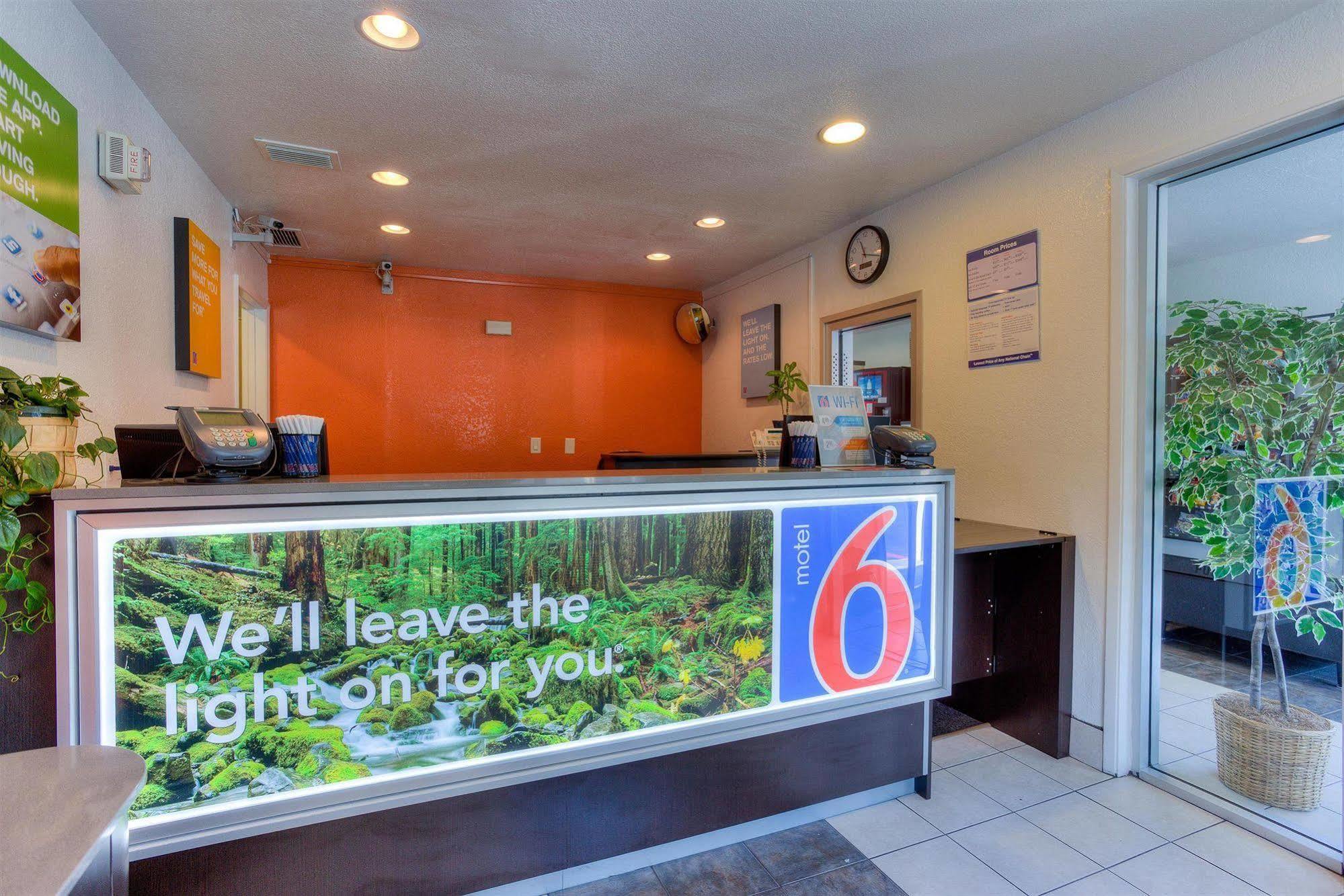 Motel 6-Tigard, Or - Portland South - Lake Oswego Exteriér fotografie
